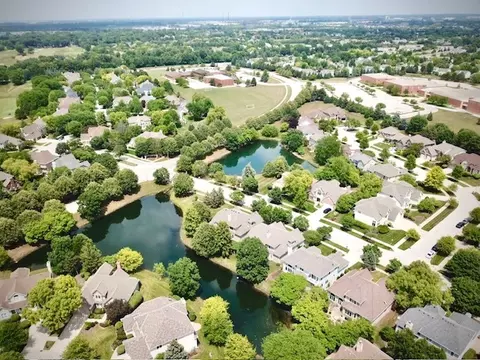 2552 Sutton Ln, Aurora, IL 60502 photo 51