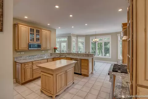 2552 Sutton Ln, Aurora, IL 60502 photo 10