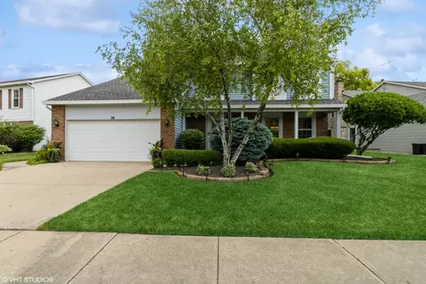 26 W Fabish Dr, Buffalo Grove, IL 60089