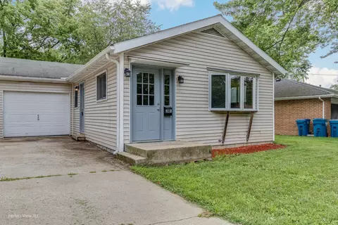 1001 Lisbon St, Morris, IL 60450