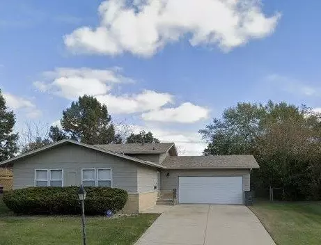 19041 Cypress Ave, Country Club Hills, IL 60478