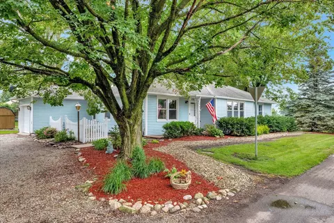 210 Walnut St, Forrest, IL 61741