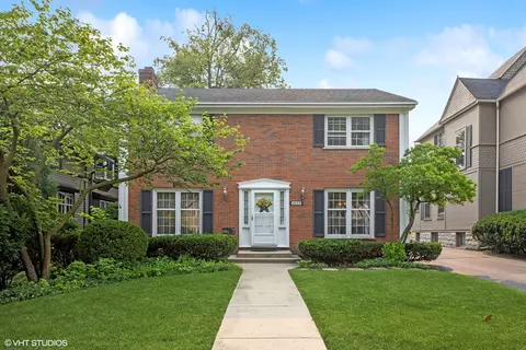 4553 Lawn Ave, Western Springs, IL 60558