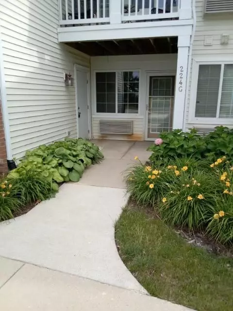 224 Bertram Dr #G, Yorkville, IL 60560