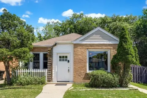 5719 N Lansing Ave, Chicago, IL 60646