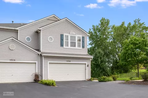 2538 Looking Glass Ct #2538, Aurora, IL 60502