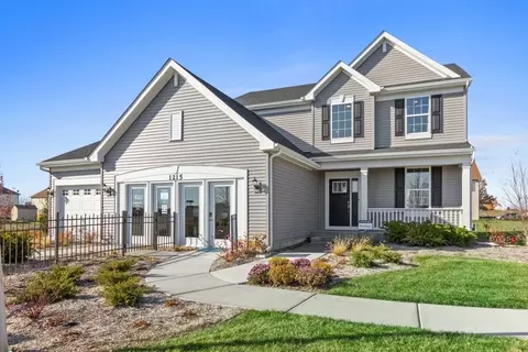 1210 Redbrook Ter, Hampshire, IL 60140