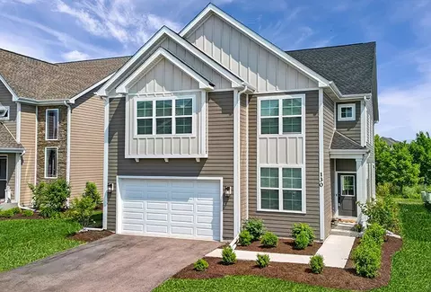 130 Roman Ln, Hawthorn Woods, IL 60047