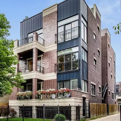 831 N Paulina St #2W, Chicago, IL 60622