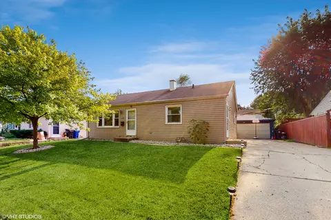 508 Tyler Dr, Carpentersville, IL 60110