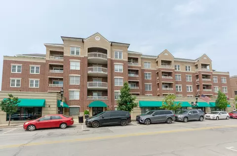 570 Crescent Blvd #506, Glen Ellyn, IL 60137