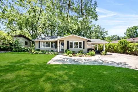 347 55th St, Downers Grove, IL 60515
