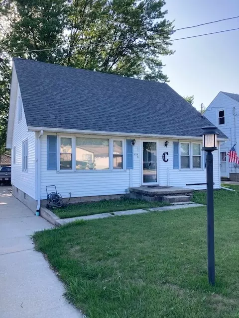 630 Catalpa St, Beecher, IL 60401