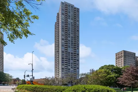 2020 N Lincoln Park West Ave #20A, Chicago, IL 60614