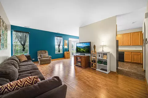 1405 Millbrook Dr, Algonquin, IL 60102 photo 9