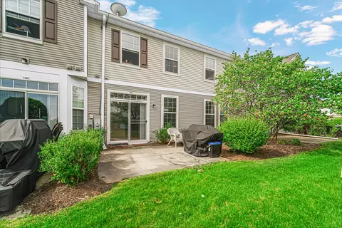 1405 Millbrook Dr, Algonquin, IL 60102 photo 6