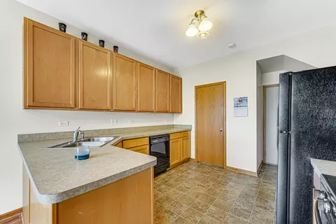 1405 Millbrook Dr, Algonquin, IL 60102 photo 13