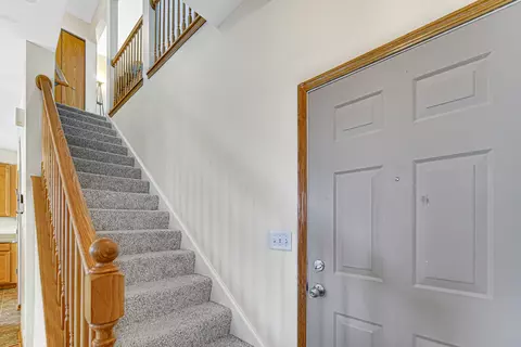 1405 Millbrook Dr, Algonquin, IL 60102 photo 17