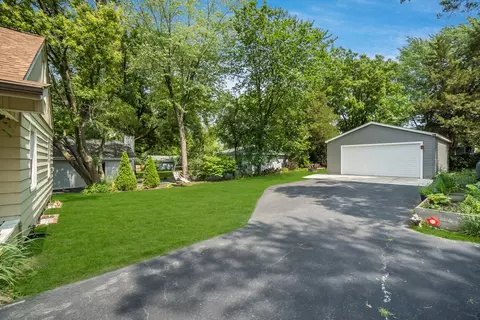 10841 Carpenter St, Mokena, IL 60448 photo 2