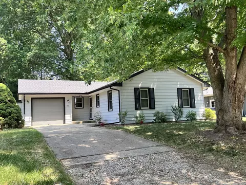 1418 S Western Ave S, Champaign, IL 61821
