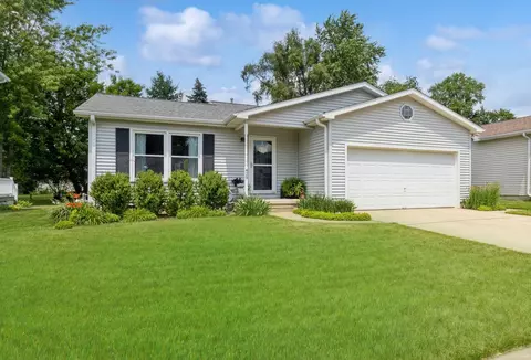 429 Lucerne Ln, Dekalb, IL 60115