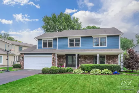 704 Antietam Ct, Naperville, IL 60540