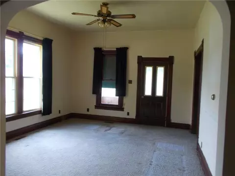 602 Broadway Ave, Windsor, IL 61957 photo 5
