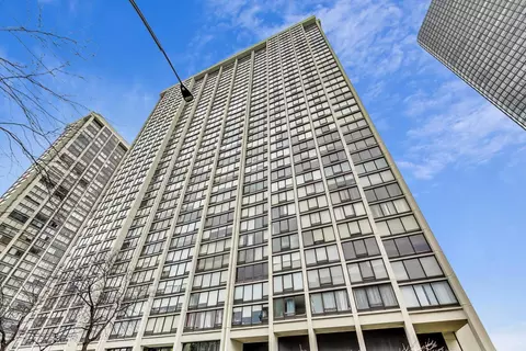 5445 N Sheridan Rd #1008, Chicago, IL 60640