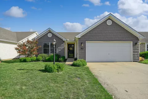 702 Corey Ln, Champaign, IL 61822