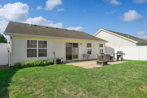 702 Corey Ln, Champaign, IL 61822 photo 21