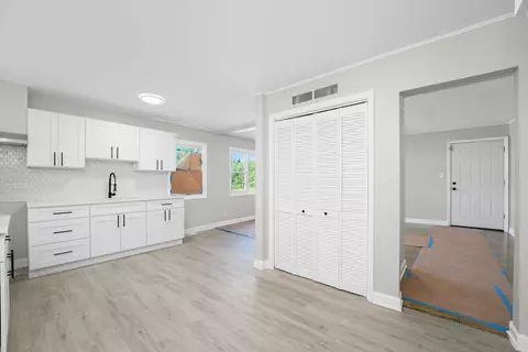 16113 Wolcott Ave, Markham, IL 60428 photo 6
