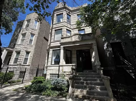 867 N Mozart St #1F, Chicago, IL 60622