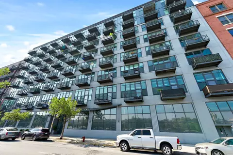 1224 W Van Buren St #211, Chicago, IL 60607