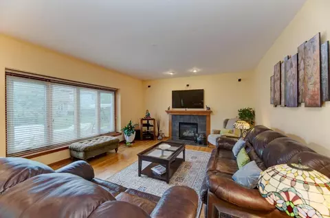 3515 Stackinghay Dr, Naperville, IL 60564 photo 18