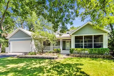 1380 Nyoda Pl, Highland Park, IL 60035