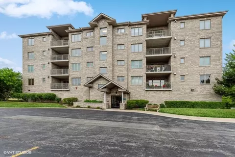 11131 Waters Edge Dr #4B, Orland Park, IL 60467