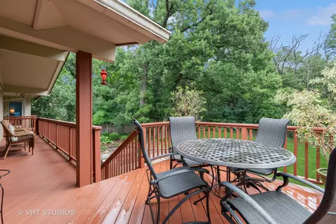 914 Forest Dr, Elgin, IL 60123 photo 21