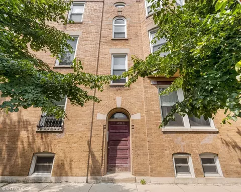 1138 N Rockwell St #1R, Chicago, IL 60622