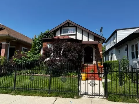 1350 N Menard Ave, Chicago, IL 60651