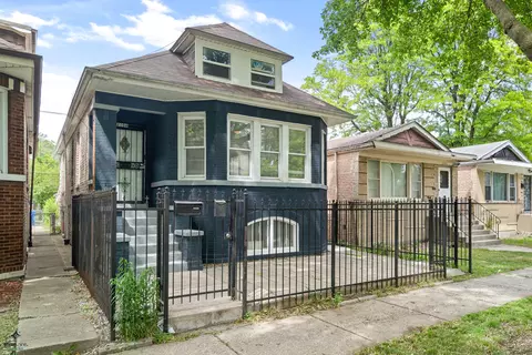 2106 W 67th Pl, Chicago, IL 60636