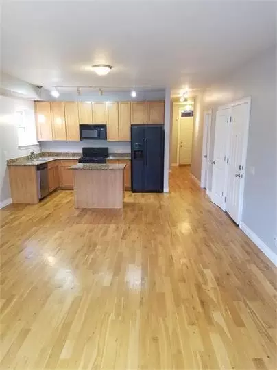 1468 E 69th St #3, Chicago, IL 60637 photo 4