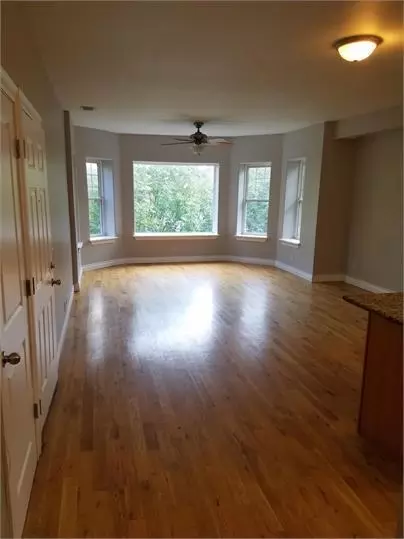 1468 E 69th St #3, Chicago, IL 60637 photo 3