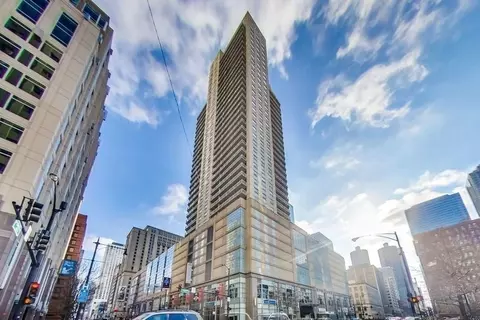 545 N Dearborn St #2411, Chicago, IL 60654