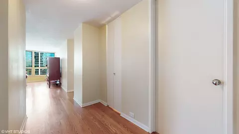 360 E Randolph St #1007, Chicago, IL 60601 photo 2