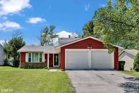 822 Blackhawk Dr, University Park, IL 60484