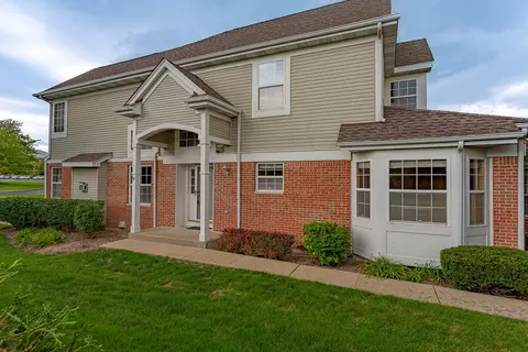 368 Bay Dr, Itasca, IL 60143 photo 2
