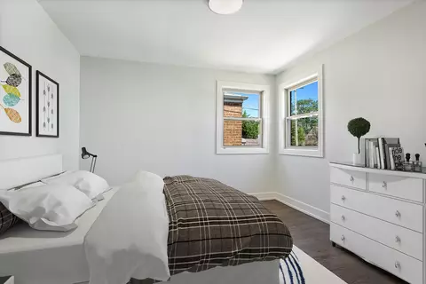 2250 E 93rd St, Chicago, IL 60617 photo 8