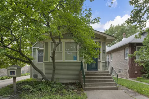 5112 N Saint Louis Ave, Chicago, IL 60625