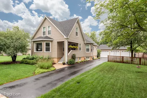 523 Gierz St, Downers Grove, IL 60515