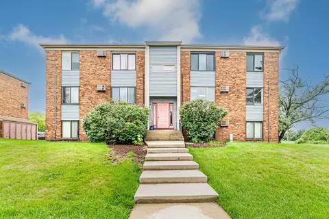 280 Canterbury Ln #5, Bolingbrook, IL 60440